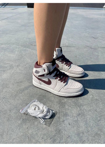 Бежевые демисезонные кроссовки мужские nike air jordan 1 retro high og a ma maniére найк аир джордан No Brand