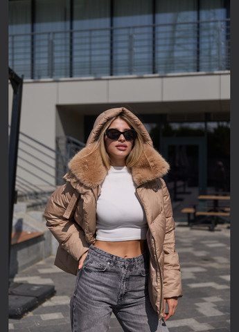 Песочная зимняя куртка MN