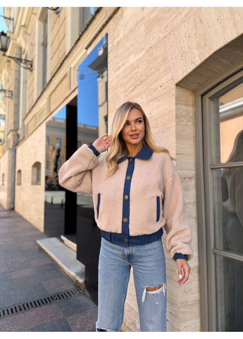 Бежевая демисезонная женская демисезонная куртка из меха тедди и джинса MonCher