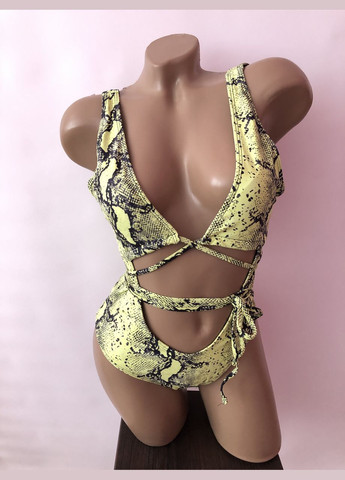 Салатовий літній жіночий суцільний купальник монокіні цілісний No Brand