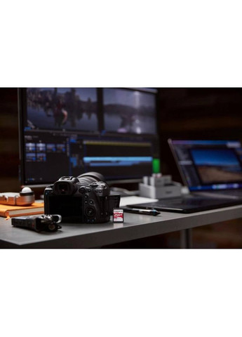 Карта памяти SDXC 128GB Canvas React Plus Class 10 UHS-II U3 (SDR2/128GB) Kingston (324267645)