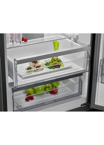 Холодильник із морозильною камерою RCR736E5MB AEG (314975891)