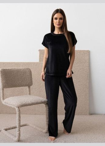 Черная велюровая пижама со свободными брюками ISSA PLUS (280899094)