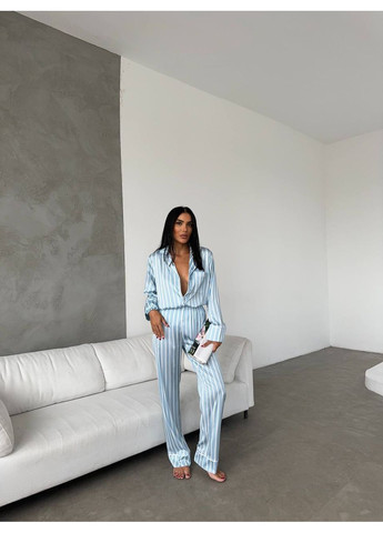Блакитна всесезон сатиновая пижама в голубую полоску сорочка + брюки No Brand