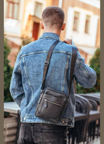 Шкіряна чоловіча чорна сумка через плече Tiding Bag (302391029)