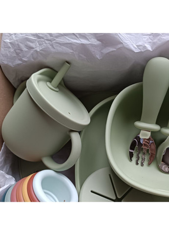 Силиконовая посуда для прикорма малыша для мальчика 8в1 - комплект на присосках Оливка (0311) No Brand (370439309)