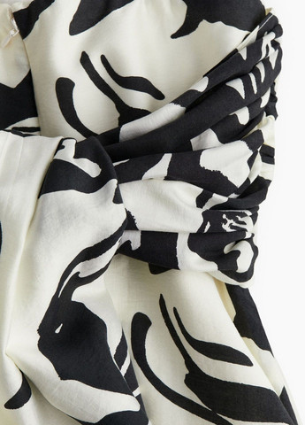 Молочна святковий сукня H&M з квітковим принтом