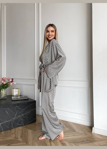 Женский шелковый костюм в пижамном стиле оверсайз. No Brand (323167381)