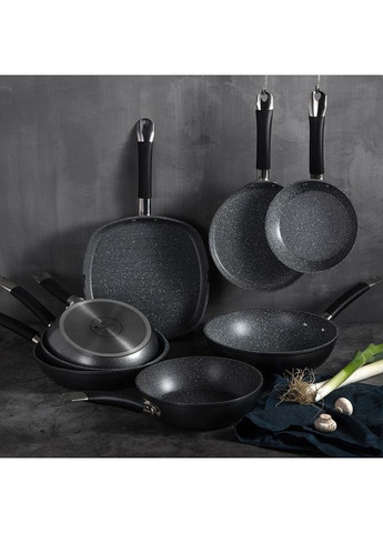 Сковорода гриль Home edition BGMP-3292-BK 28х28 см черная Masterpro (364769386)