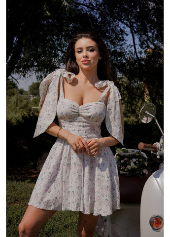 Рожева кежуал сукня Larionoff з квітковим принтом