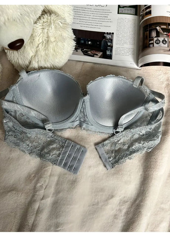 Светло-голубой балконет бюстгальтернежно-голубого цвета размер 85a China с косточками