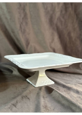 Блюдо сервировочное HP-20-24 на керамической ножке 25.5 см Белый Yiwu (361056284)