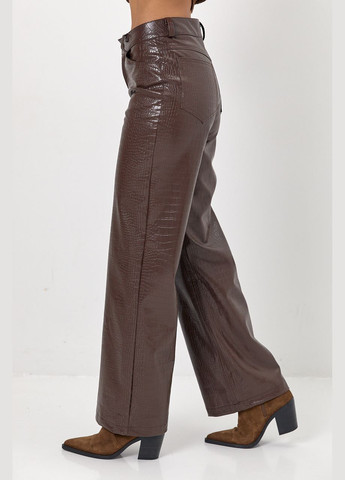 Экокожаные брюки с фактурой крокодила - бордо цвет Lurex (317233686)