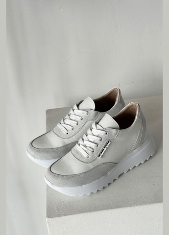 Білі осінні м'які, комфортні кросівки з натуральної шкіри зі вставками з білого замшу InFashion Кросівки