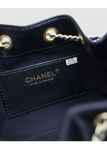 Сумка CHANEL 25 Micro Handbag in Grained Calfskin Black / Gold Шанель No Brand (377507552)