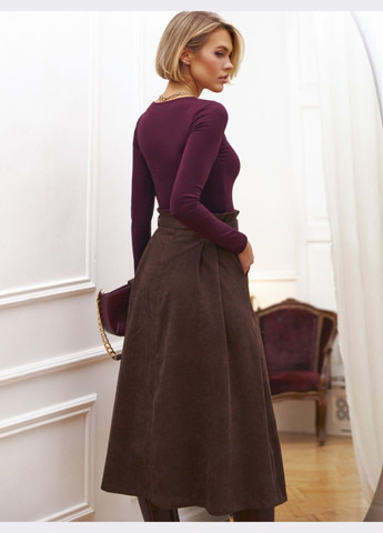 Коричневая кэжуал однотонная юбка-миди из микровельвета коричневого цвета Dressa