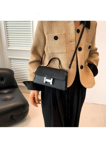 Женская сумка каркасная кроссбоди через плечо из экокожи с клапаном RoyalBag P2-8566 (332214203)