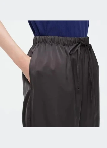 Сатиновые джогеры UN495577 Uniqlo (365877629)