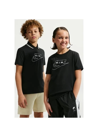 Черная демисезонная футболка подростковая черная ii0287-010 Nike SPORTSWEAR