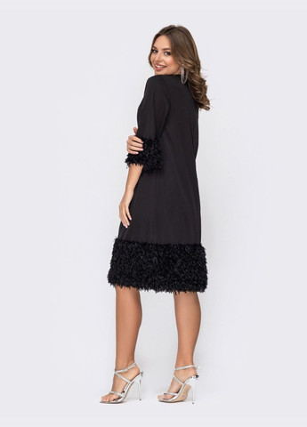 Черное черное платье со вставками из искусственных перьев по низу Dressa