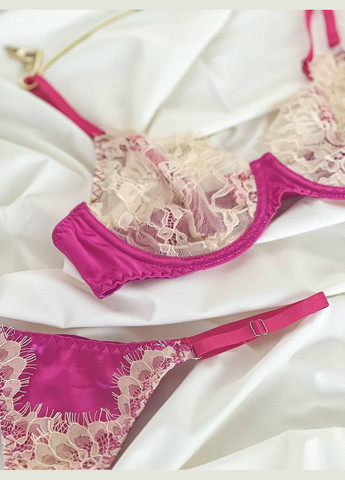 Фуксиновий (колору Фукія) демісезонний жіночий комплект нижньої білизни No Brand