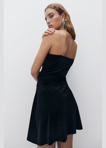 Чорна сукня H&M однотонна