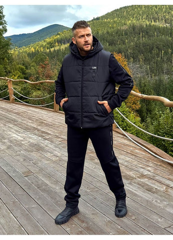 Чорний демісезонний костюм теплий трійка жилет плащівка канада,синтепон 150,штани та світшот трьохнитка на флісі Україна