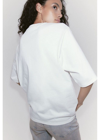 Белая летняя женская футболка оверсайз с принтом н&м (56987) s белая H&M