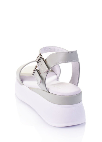 Оливковые босоножки Marco Piero с ремешком