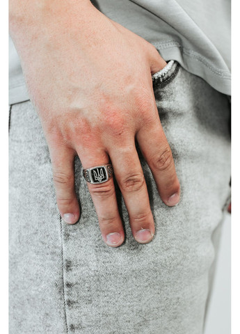 Печатка срібна Герб України Тризуб із чорною емаллю 520-3, розмір No Brand (316397765)