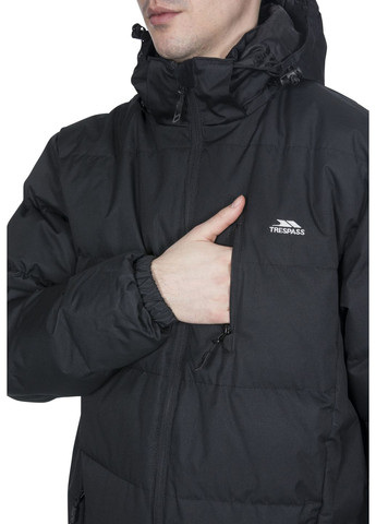 Черная демисезонная куртка мужская Trespass