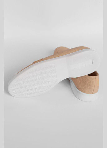 Туфлі-лофери жіночі бежевого кольору Let's Shop (292548831)