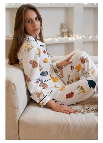 Белая всесезон женская пижама с принтом котята штанишки рубашка и шортики в наборе разноцветная рубашка + шорты + брюки No Brand Піжамний комплект Котенята