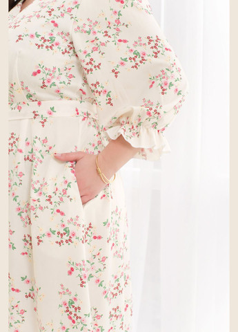 Белое повседневный нежное штапельное платье колокол No Brand с цветочным принтом