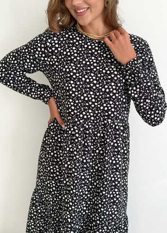 Черное повседневный, кэжуал, коктейльное, вечернее длинное свободное платье в цветочек из штапеля с длинным рукавом клеш Merlini с цветочным принтом