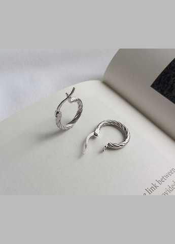 Серебряные серьги кольца переплетенные без камней, маленькие серебряные серьги, подарок девушке минималистичные серьги СС60 Etre (292401698)