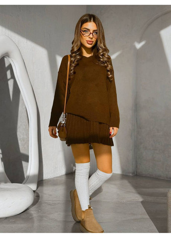 Жіночий в'язаний костюм светр оверсайз та спідниця плісе MonCher (349453353)