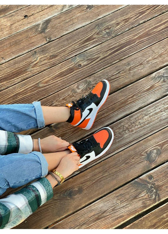 Чорні Осінні кросівки чоловічі nike air jordan 1 retro high black orange white найк аір джордан No Brand