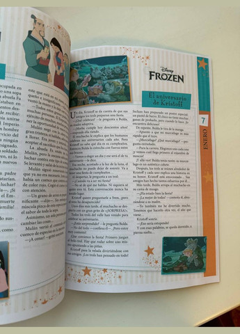 365 cuentos de princesas Книга для детей испанский язык No Brand (337665704)