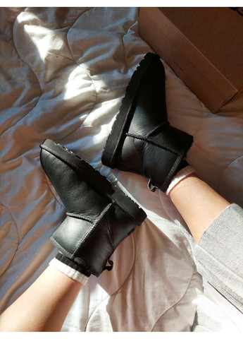 Женские Угги UGG Classic Mini Black Leather (Шкіра) (366320682)