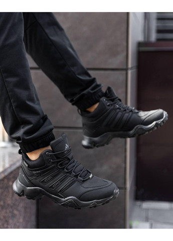 Черные демисезонные кроссовки мужские adidas terrex swift r2 mid gore-tex адидас No Brand