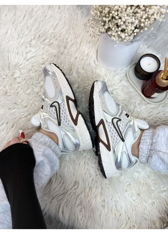 КРОССОВКИ ЖЕНСКИЕ NIKE V5 RNR BEIGE BROWN НАЙК В5 БЕЖЕВЫЕ No Brand бежевые демисезоны (391063696)