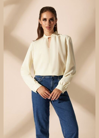 Светло-жёлтая блуза с воротником-стойкой лимонная. Vovk