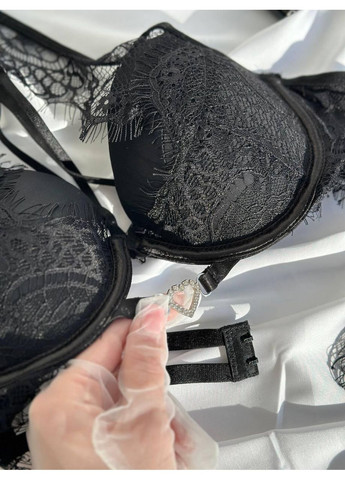 Чорний демісезонний мереживний комплект білизни / еротичний комплект жіночої білизни чорний / спокусливий комплект білизни з підв’язками No Brand