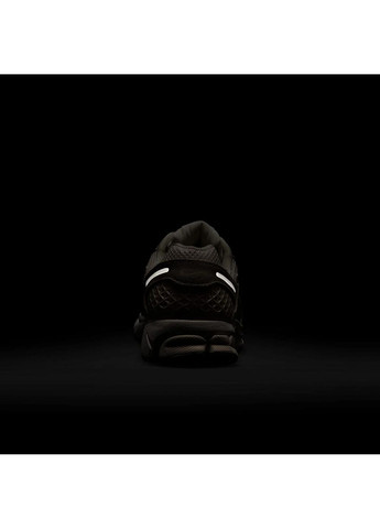 Кросівки жіночі Zoom Vomero 5 (HQ0458-200) Nike бежеві демісезони (369775065)