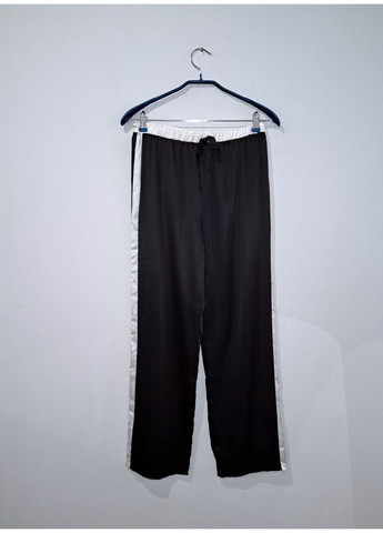 Черно-белая всесезон комплект халат, брюки и топ Valege