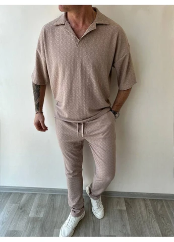 Бежевий чоловічий костюм No Brand