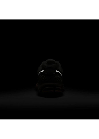 Кросівки жіночі Wmns Zoom Vomero 5 (FJ2028-002) Nike комбіновані демісезони (369775059)