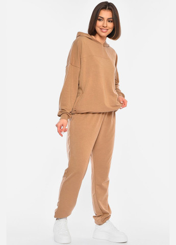 Спортивний костюм жіночий батальний бежевого кольору однотонний Let's Shop (305741608)