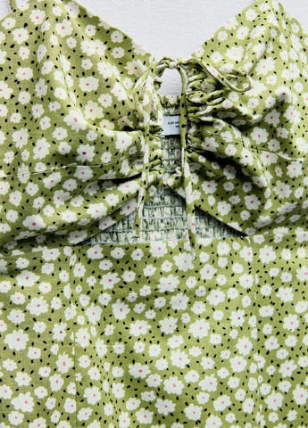Оливкова (хакі) повсякденний сукня Zara з квітковим принтом